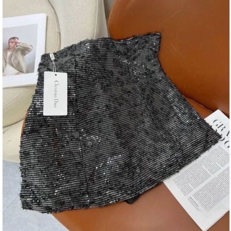 CHÂN VÁY NHŨ ĐEN BLING HÀNG QCL1 CHUẨN TAG MÁC MS33173