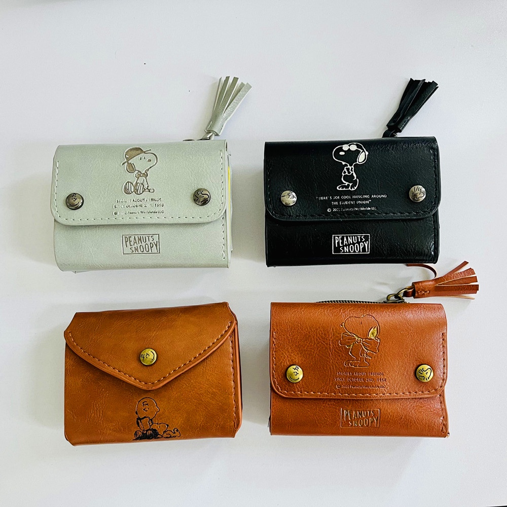 Ví Da PU Gập Làm Ba In Hình Snoopy Nhật Bản
