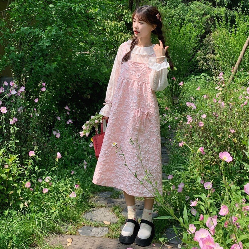 Set áo sơ mi ren trắng + váy yếm hồng hoa dập nổi dễ thương ulzzang Hàn Quốc