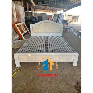 Giường sắt hộp cao cấp màu trắng kem kích thước ngang 1m6x2m