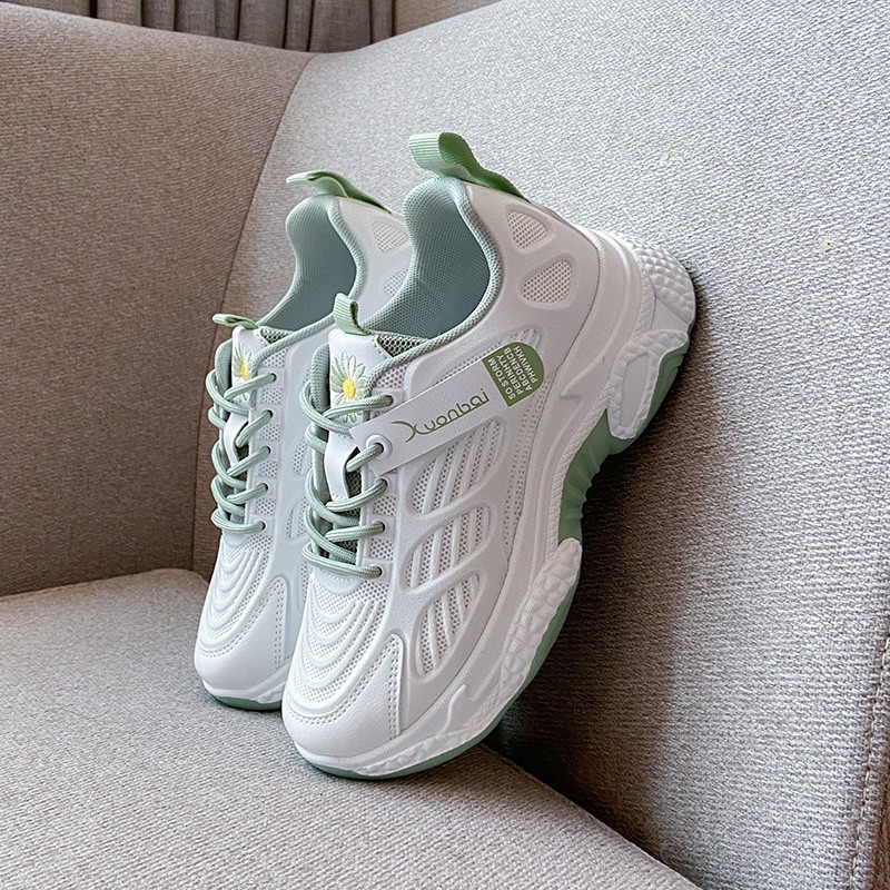 Giày thể thao nữ, sneaker nữ thoáng khí êm chân thêu hoa cúc, đế 5p - Hàng đẹp