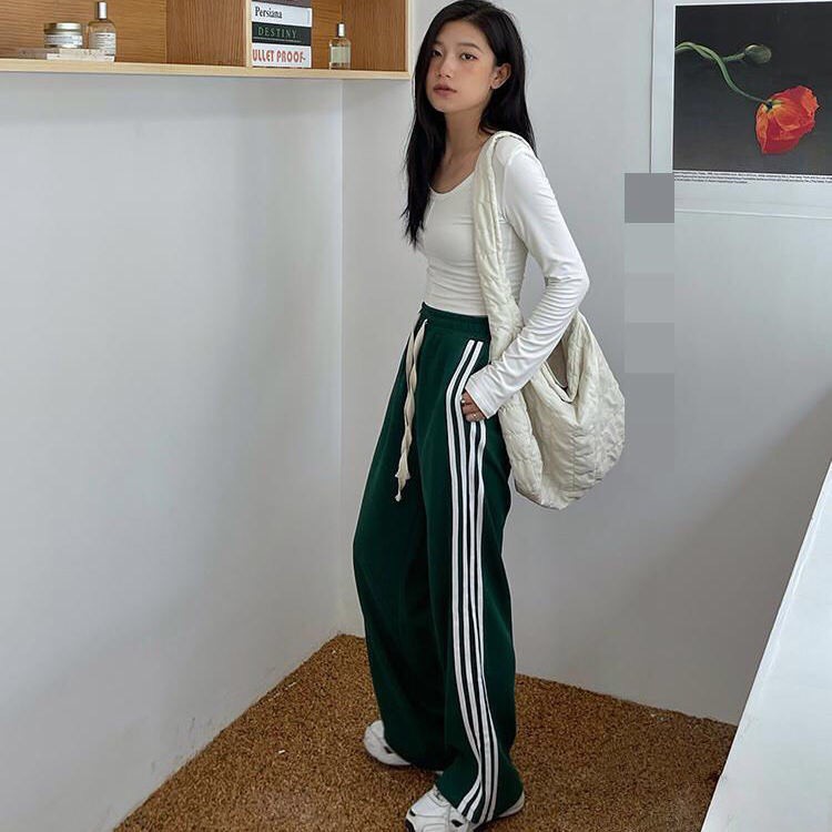 Quần Ống Rộng 3 Sọc Xanh Siêu Hot Form Rộng Ống Suông Unisex Nam Nữ Kiểu Dáng Năng Động Trẻ Trung