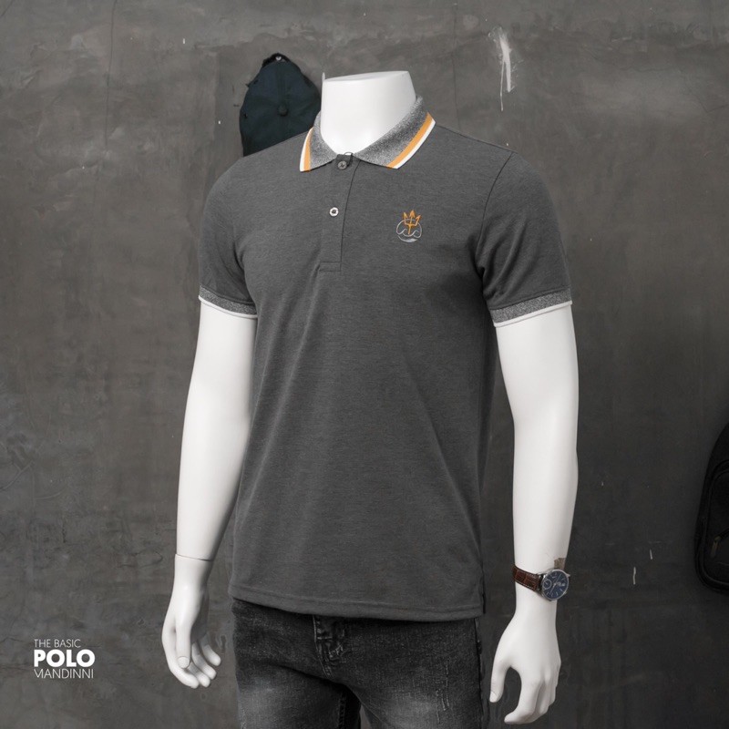 Áo thun basic phối viền thêu logo đinh ba Man02 Mandinni | BigBuy360 - bigbuy360.vn