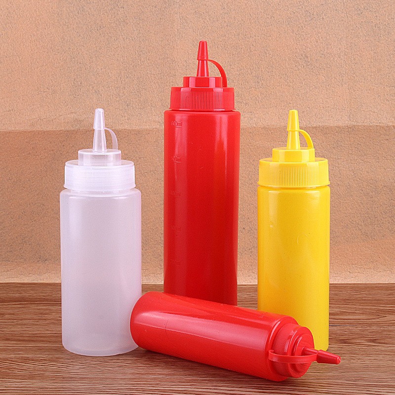 Chai nhựa thiết kế đầu xịt dùng đựng nước sốt tiện dụng