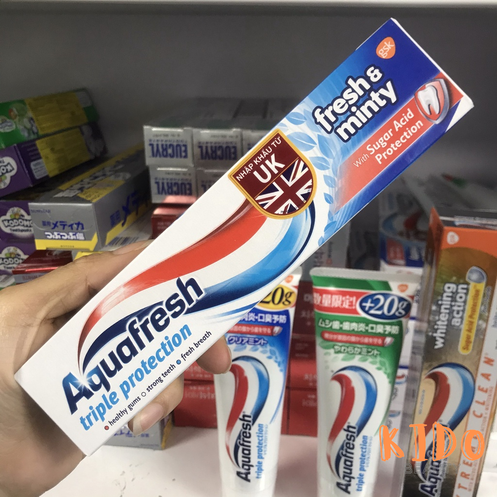 Kem đánh răng trắng răng Aquafresh Extreme Clean Whitening Action/Fresh Minty/Triple Protection