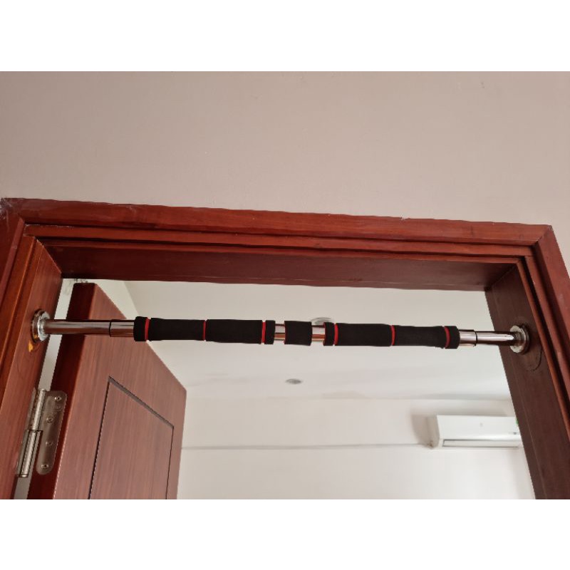 Thanh tập xà đơn treo tường gắn cửa nhiều cỡ từ 62-150cm kích thước có thể tùy chỉnh phù hợp tập gym tại nhà tăng cơ bắp
