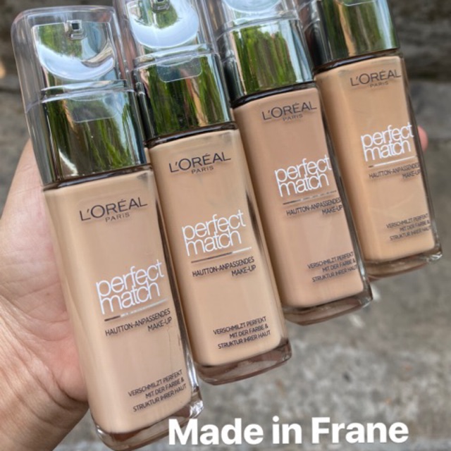 Kem nền dạng lỏng L'OREAL Perfect Match
.