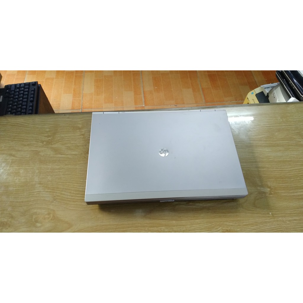 Laptop cũ . HP Elitebook 8460p chip core i5 ram 4GB ổ 250 GB