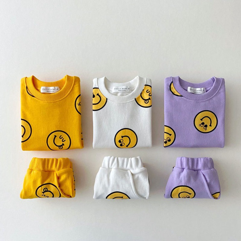 Set Áo Thun Ngắn Tay Cổ Tròn In Mặt Cười Và Quần Short Thời Trang Mùa Hè Cho Bé