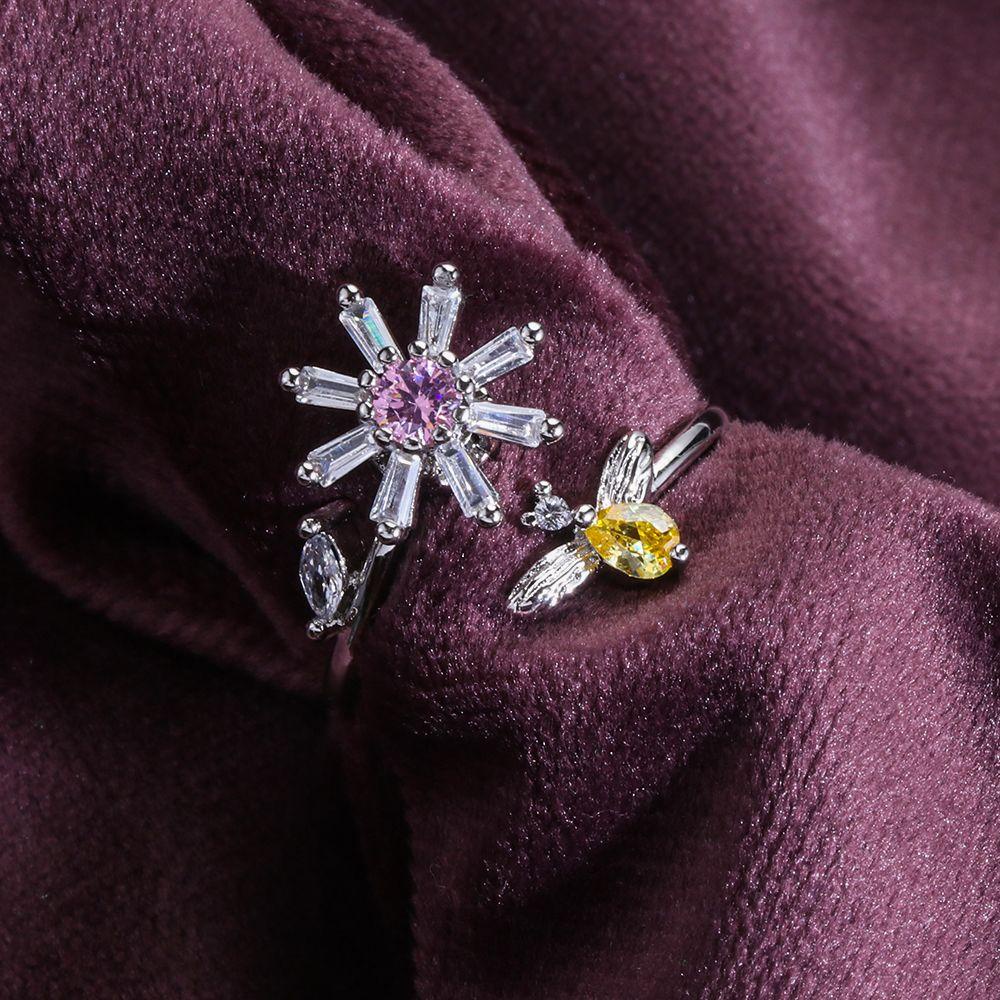 Vòng Đan Len Hình Vương Miện Có Thể Điều Chỉnh Tiện Dụng