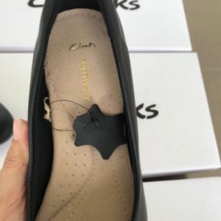 Giầy cao gót Clarks da  xịn 100%