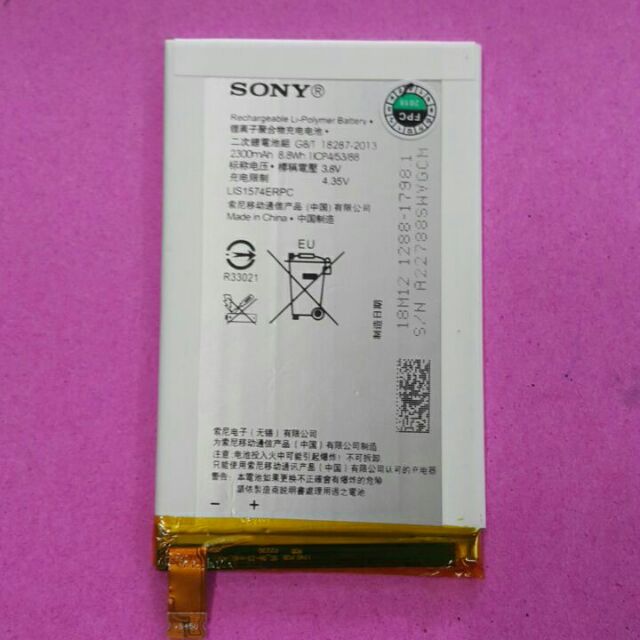 Pin sony E4