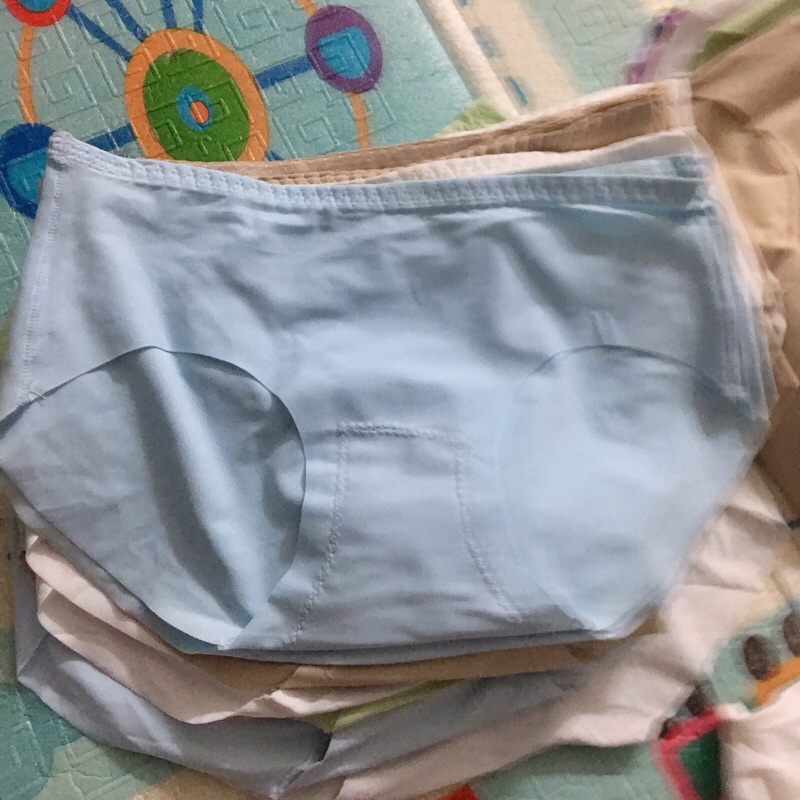 Thanh lý 5 quần lót su cạp may phom bé 28 -38kg