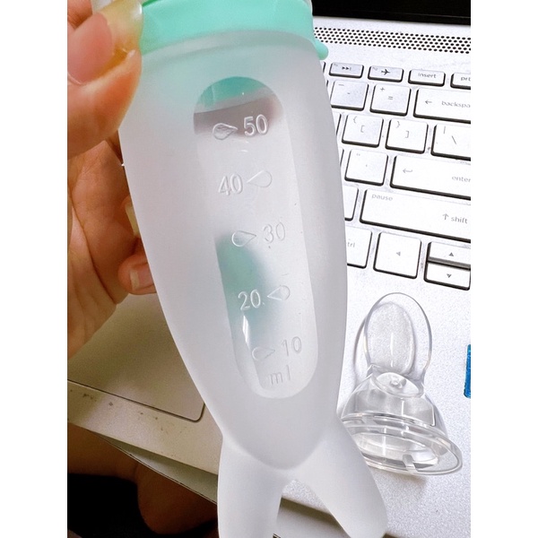 [Tặng đầu thìa silicon] Túi nhai ăn dặm trái cây chống hóc V-coool Silicon cho bé Beehouse