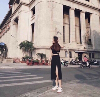 CHÂN VÁY XẺ