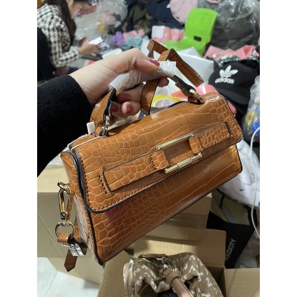 Túi da giả rắn zara dòng cross màu nâu