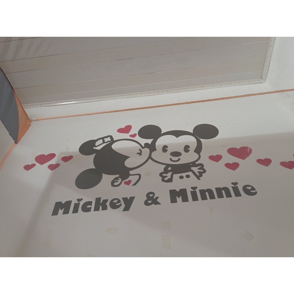 Tranh mica dán tường mickey và minnie dễ thương trang trí phòng ngủ vợ chồng, phòng cho bé