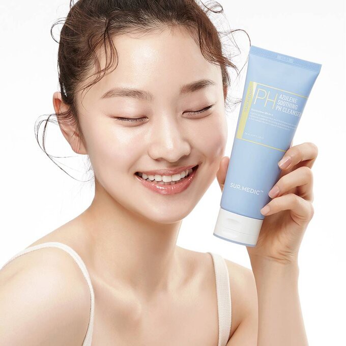Gel Rửa Mặt Sur.Medic+ PH Azulene Soothing PH Cleanser Dịu Nhẹ & Cấp Ẩm Cho Da 150ml