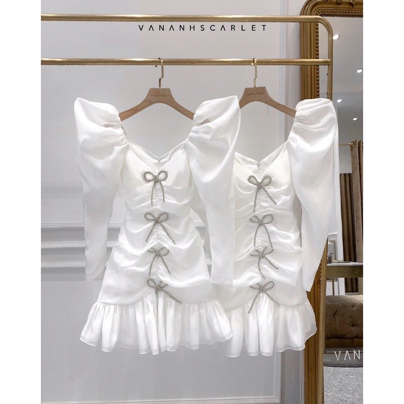 ĐẦM TRẮNG ĐÍNH NƠ