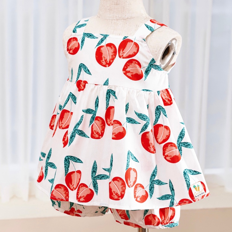 Bộ Đồ Carrot Cho Bé Gái, Họa Tiết Quả Mơ Đỏ, Hai Dây Dáng Xòe, Chất Thô Cotton Thoáng Mát Thấm Hút Mồ Hôi Tốt