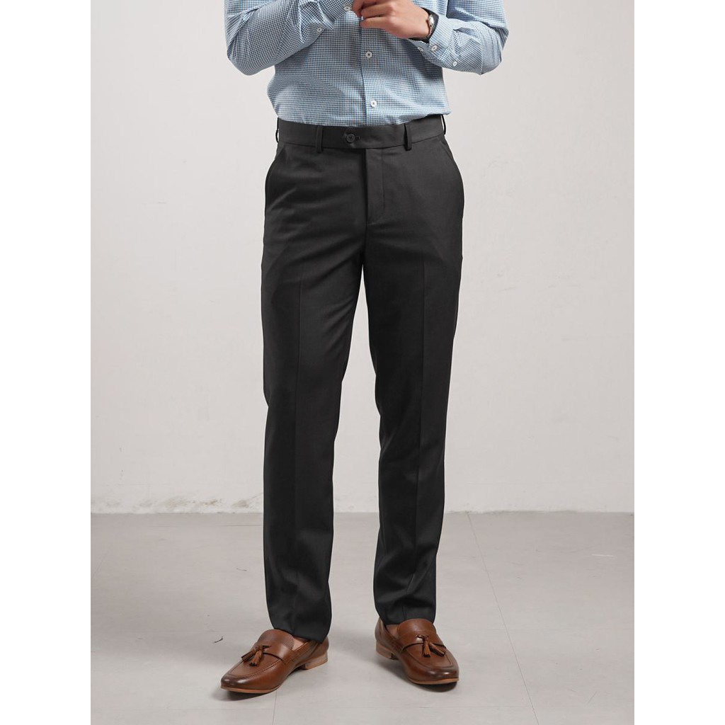 Quần âu nam ARISTINO ATR00608 thấm hút tốt và thoát ẩm vượt trội