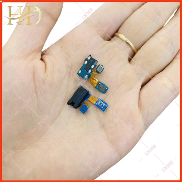 Cụm mic + jack Tai nghe Samsung J6 / J8 / A6 / A6 plus