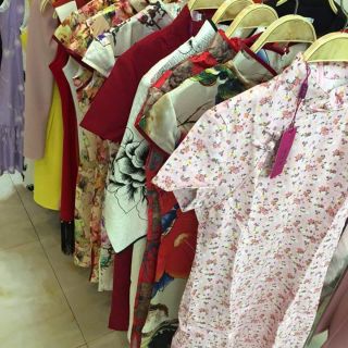 Sườn XÁM Thượng Hải shop live khách chốt trên live