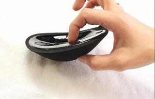 Áo ngực dán có lỗ thoáng khí