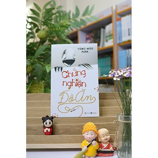 Sách - Chứng Nghiện Đồ Ăn ( Tặng Postcard )