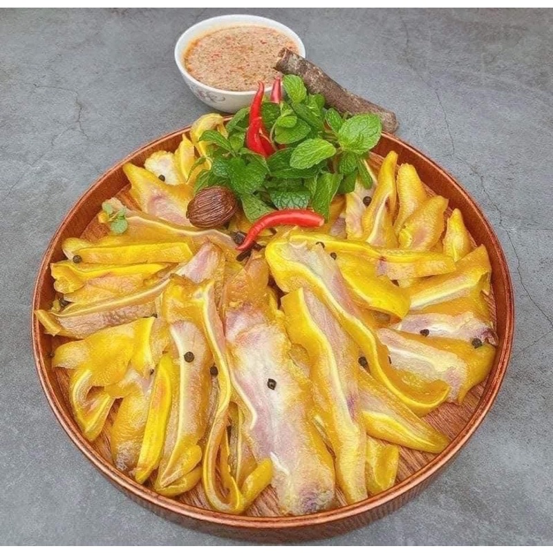 Tai heo ủ muối