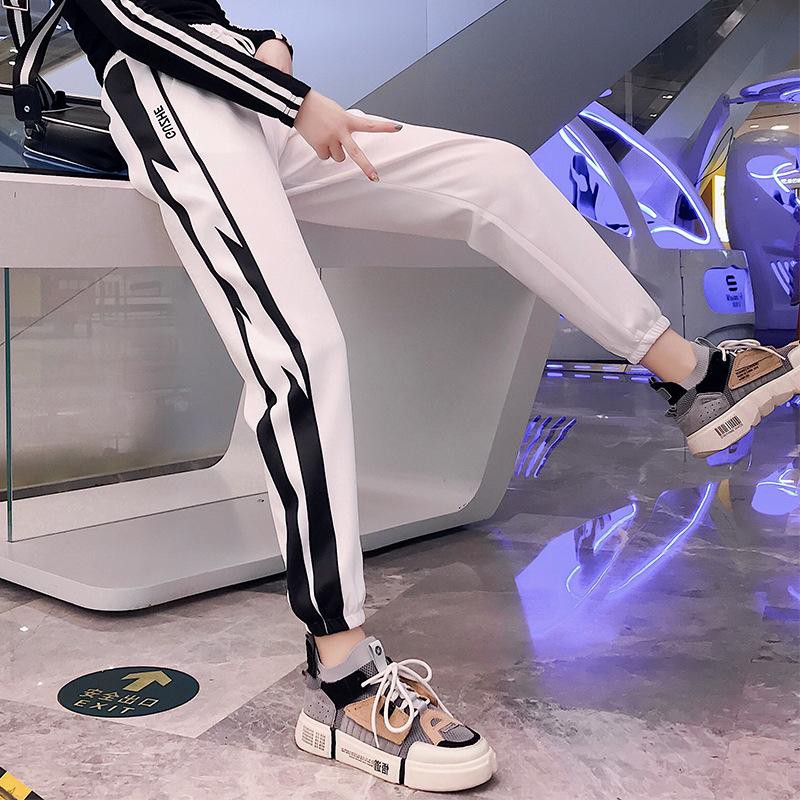 [Mã FAMAYWA giảm 10K đơn 50K] Quần jogger chất liệu nỉ bông cao cấp sọc tia chớp phong cách cho nam nữ C081 | BigBuy360 - bigbuy360.vn