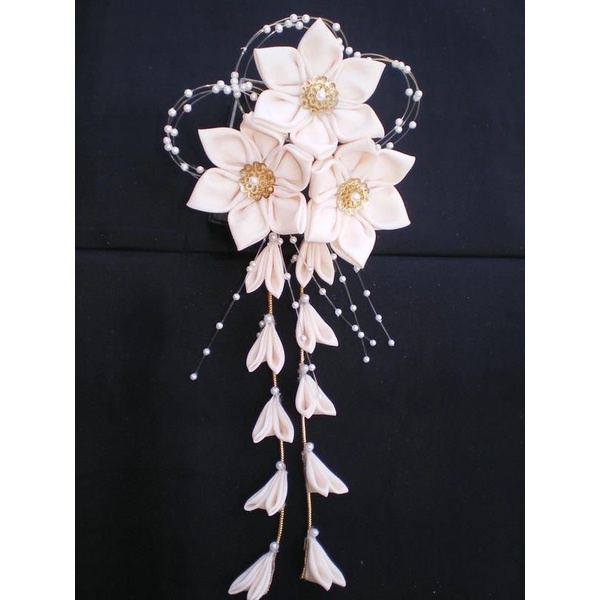 Kẹp tóc hoa kanzashi handmade