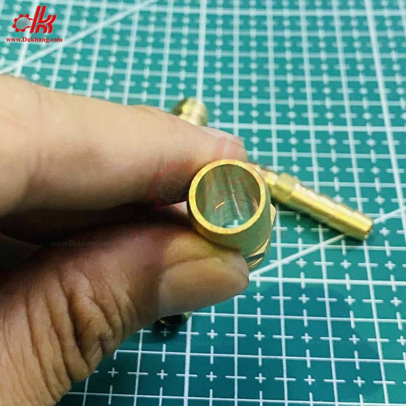 Nối thau hai đầu đuôi chuột