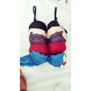 2 áo lót ren TẶNG thêm 3 quần lót cotton