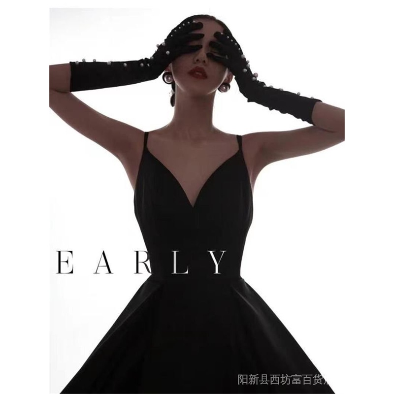 Đầm Cưới Hai Dây Màu Đen Phong Cách Hepburn Dùng Làm Đạo Cụ Chụp Ảnh Đường Phố Cho Cặp Đôi DKJF