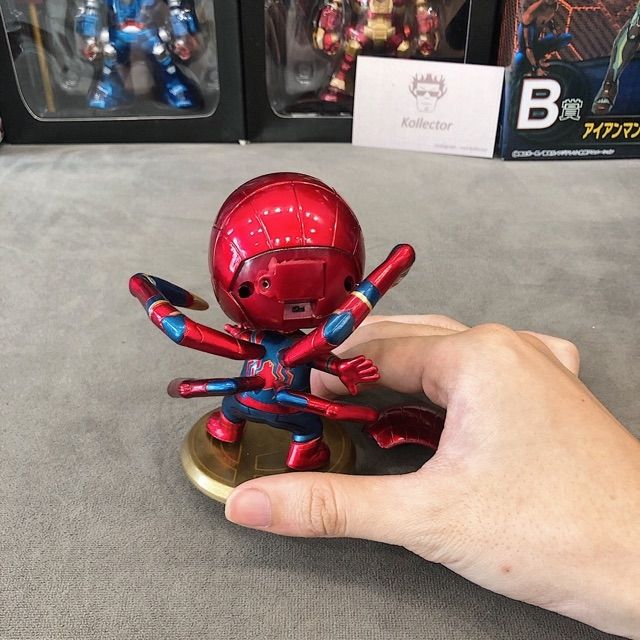 Mô Hình Spider Man Cosbaby mắt sáng LED, nam châm để xe oto, xe máy