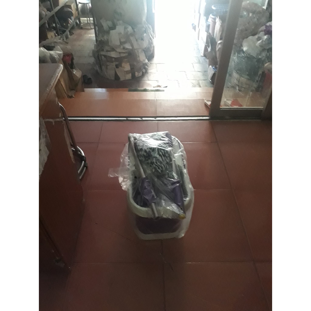 BỘ CHỔI LAU NHÀ 360 ĐỘ CÔNG NGHỆ THÁI LAN CÓ BÁNH XE KÈM 2 BÔNG LAU