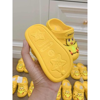 Dép vịt vàng đúc Peka Thái Lan.
