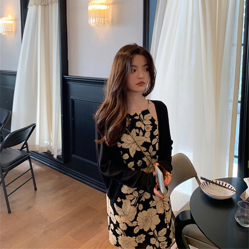 Đầm Perty in hoa hai dây hở vai phong cách Hàn Quốc dành cho nữ