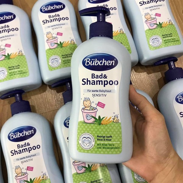 Sữa tắm gội cho bé 2 in 1 Bübchen Bad & Shampoo Chai 400ml có vòi) cho trẻ sơ sinh da nhạy cảm nhất