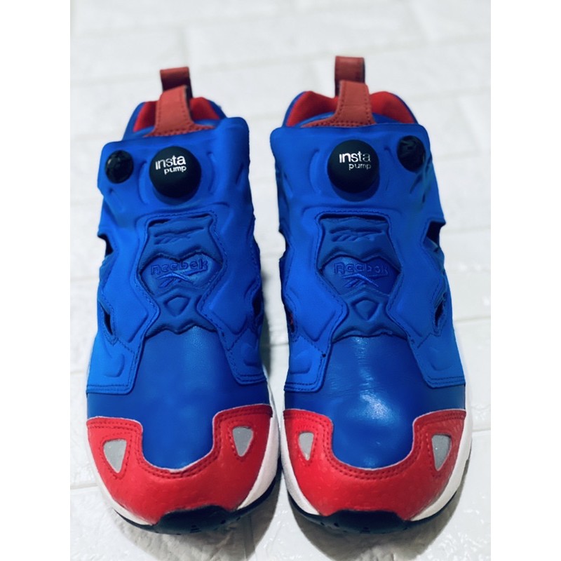 Giày hiệu siêu phẩm