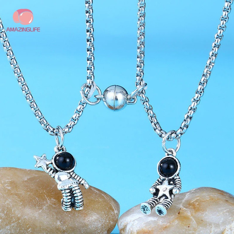 Vòng cổ Mặt Hình Phi Hành Gia Galaxy Độc Đáo Cho Cặp Đôi