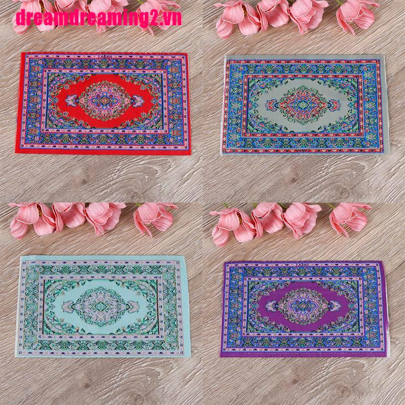 Bộ 2 Thảm Mini Tỉ Lệ 1: Dùng Trang Trí Nhà Búp Bê
