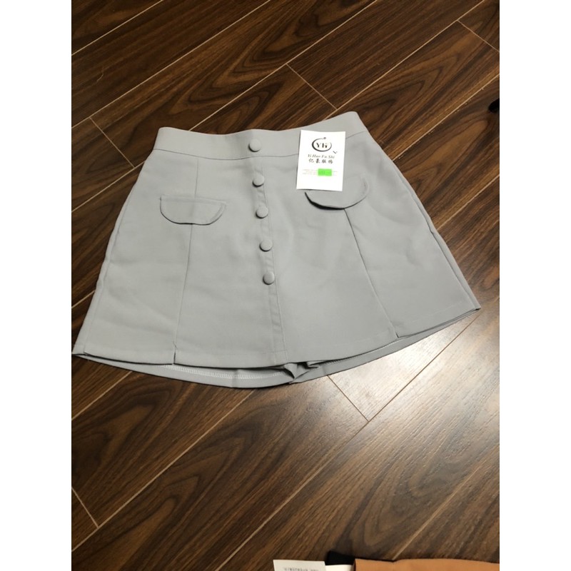 [store 86] Chân váy chữ A 5 cúc nắp túi | BigBuy360 - bigbuy360.vn