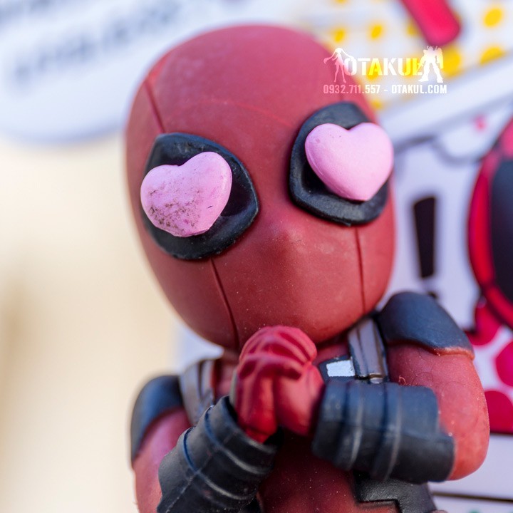 Mô Hình Figure Deadpool Yêu Mèo