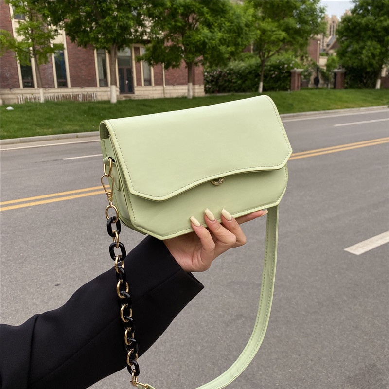 Túi Đeo Vai Hình Vuông Cỡ Nhỏ Phối Dây Xích Thiết Kế Đơn Giản Thời Trang Mùa Hè 2022