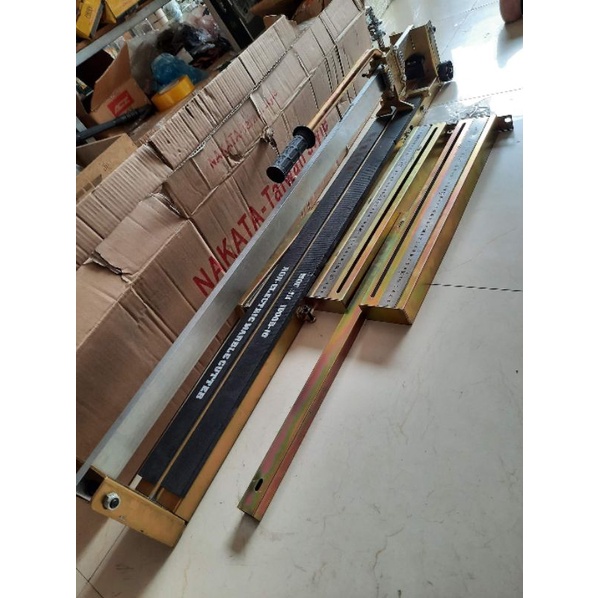 Máy cắt gạch đẩy tay 1000mm