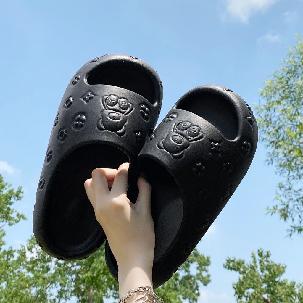 Dép bánh mì nữ dập nổi hình gấu chống thấm nước siêu đẹp