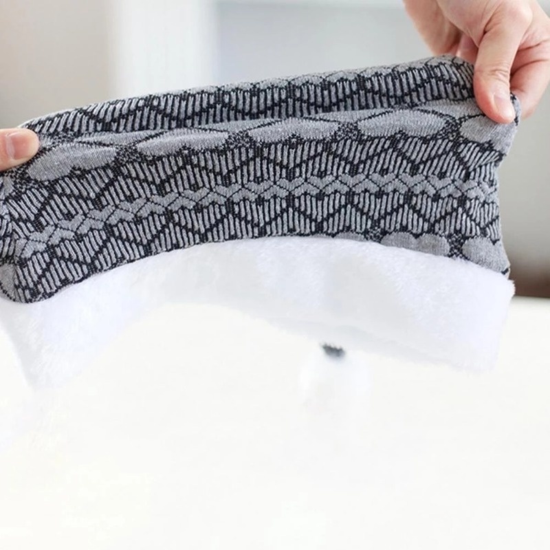 Mũ Giáng Sinh Vải Dệt Kim Mềm Mại Thoải Mái Chất Lượng Cao Giữ Ấm Mùa Đông Họa Tiết Sọc Trái Tim / Ông Già Noel