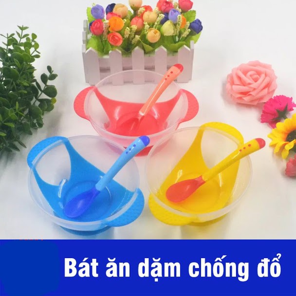 BÁT ĂN DẶM CÓ ĐẾ HÚT CHÂN KHÔNG CHỐNG ĐỔ CÓ NẮP VÀ THÌA SILICOL BÁO NÓNG